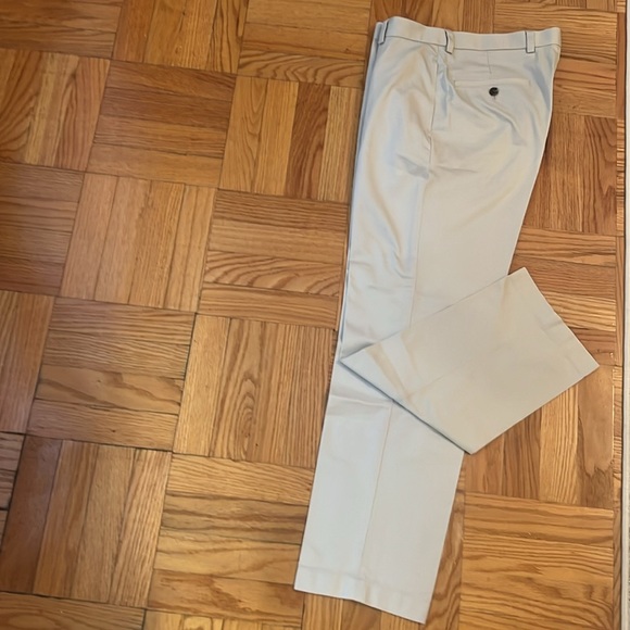 Brook’s Brothers Light Weight Advantage Chino Clark Men’s Pants - Picture 2 of 3